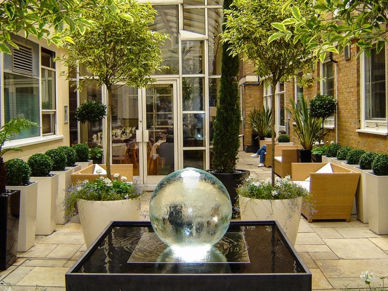 Nightingale Restaurant Fountain