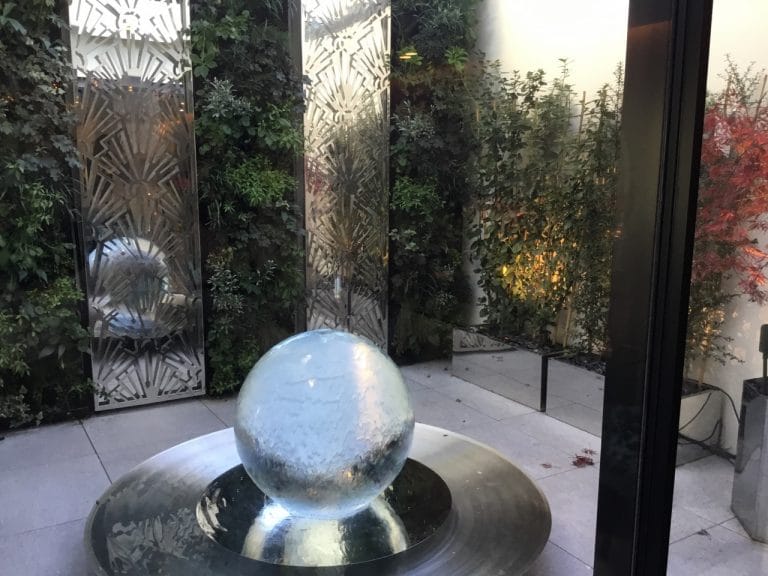 Aqualens in London Courtyard
