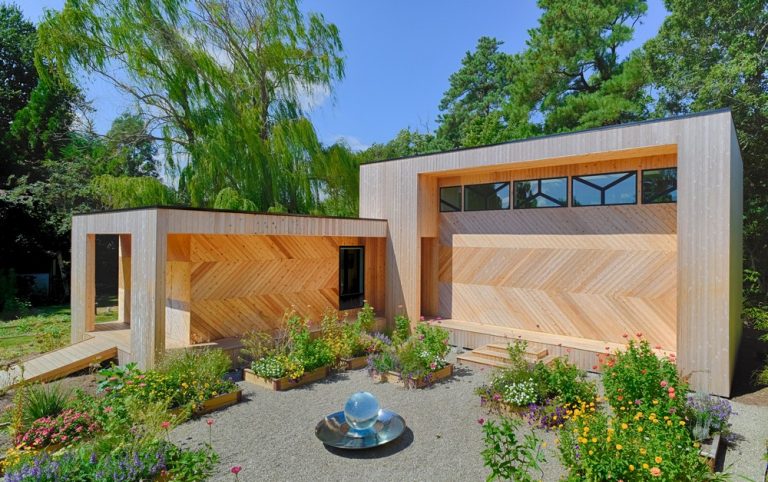 Fisher Studio Aqualens